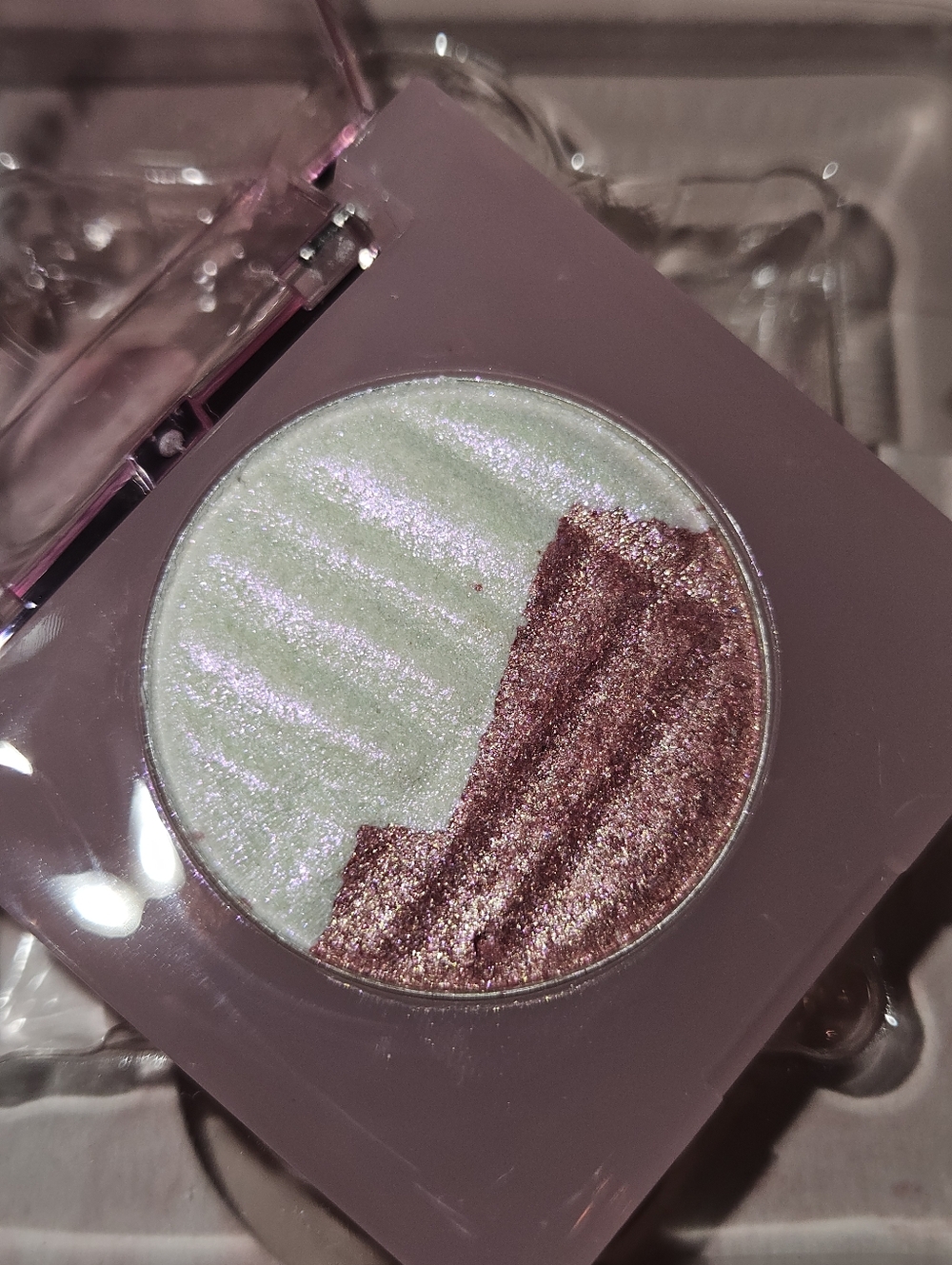 Highlighter + Oil Control Powder Bundle - Picture 8 of 12